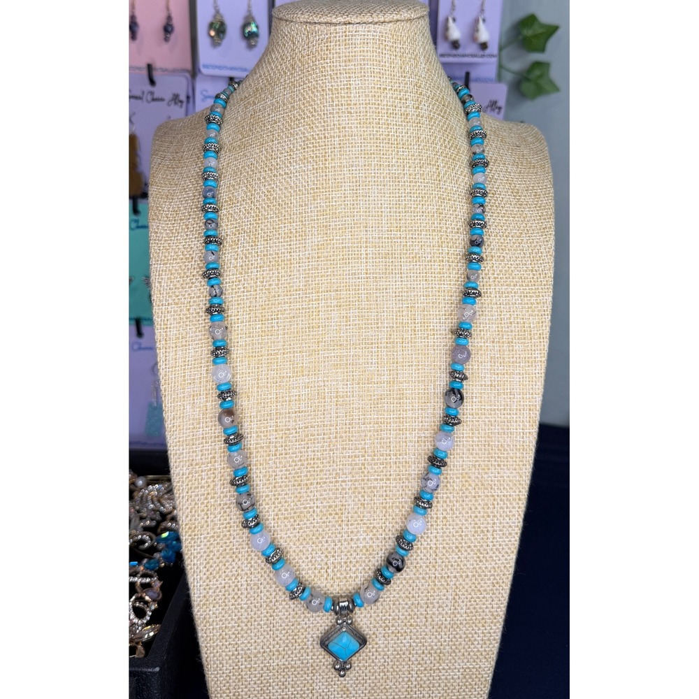 Handmade Beaded Necklace Silver Toggle Clasp Square Pendant 24 Inch